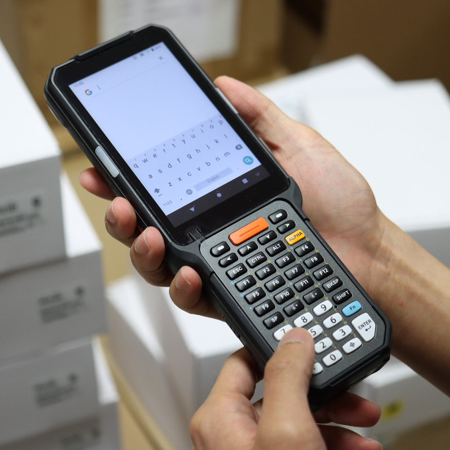 Handheld terminals - Terminals for logistics Point Mobile from Point Mobile